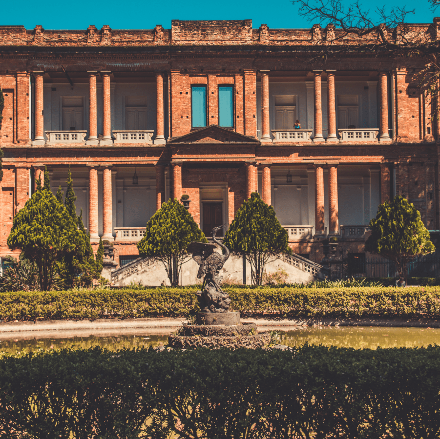 Conheça a Pinacoteca!